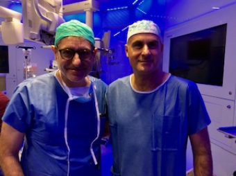 Expert in endoscopic endocrine surgery