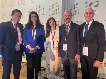 EXPERTOS MUNDIALES EN CIRUGIA DEL TIROIDES