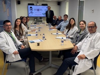 EXPERTO MUNDIAL EN CIRUGIA DEL TIROIDES
