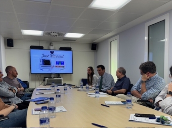 CURSO DE AUTOFLUORESCENCIA CON SONDA INTRAOPERATORIA EN CIRUGIA ENDOCRINA CERVICAL